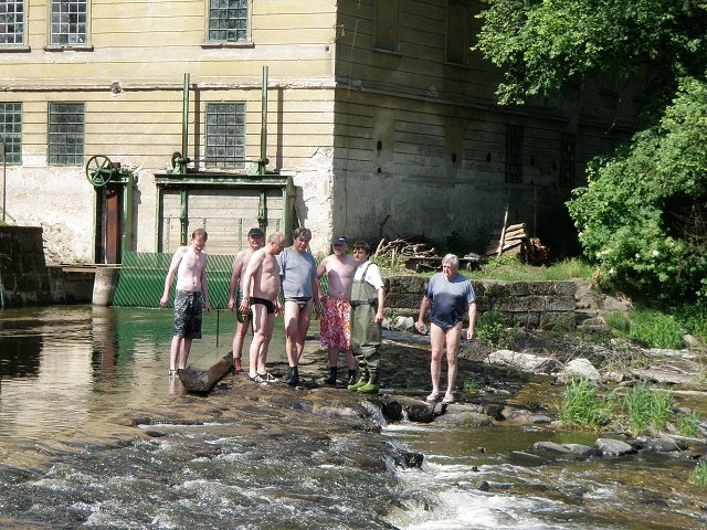 Týnec stavba
