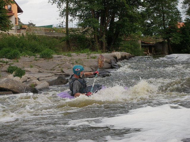 Týnec stavba