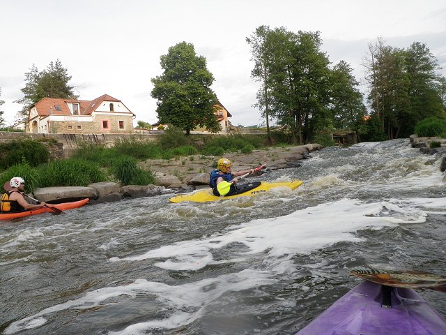 Týnec stavba