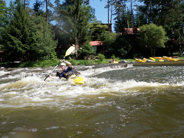 Týnec stavba