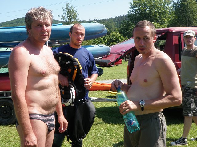 Týnec stavba