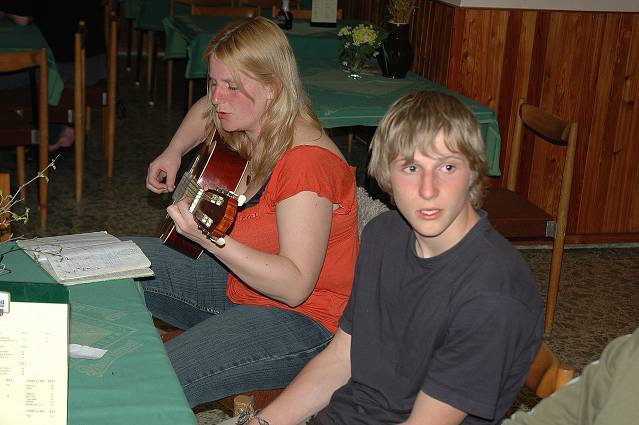 img00100.jpg