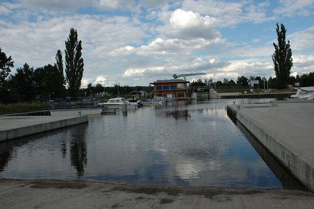 img00138.jpg