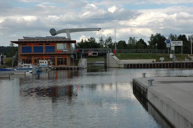 img00139.jpg
